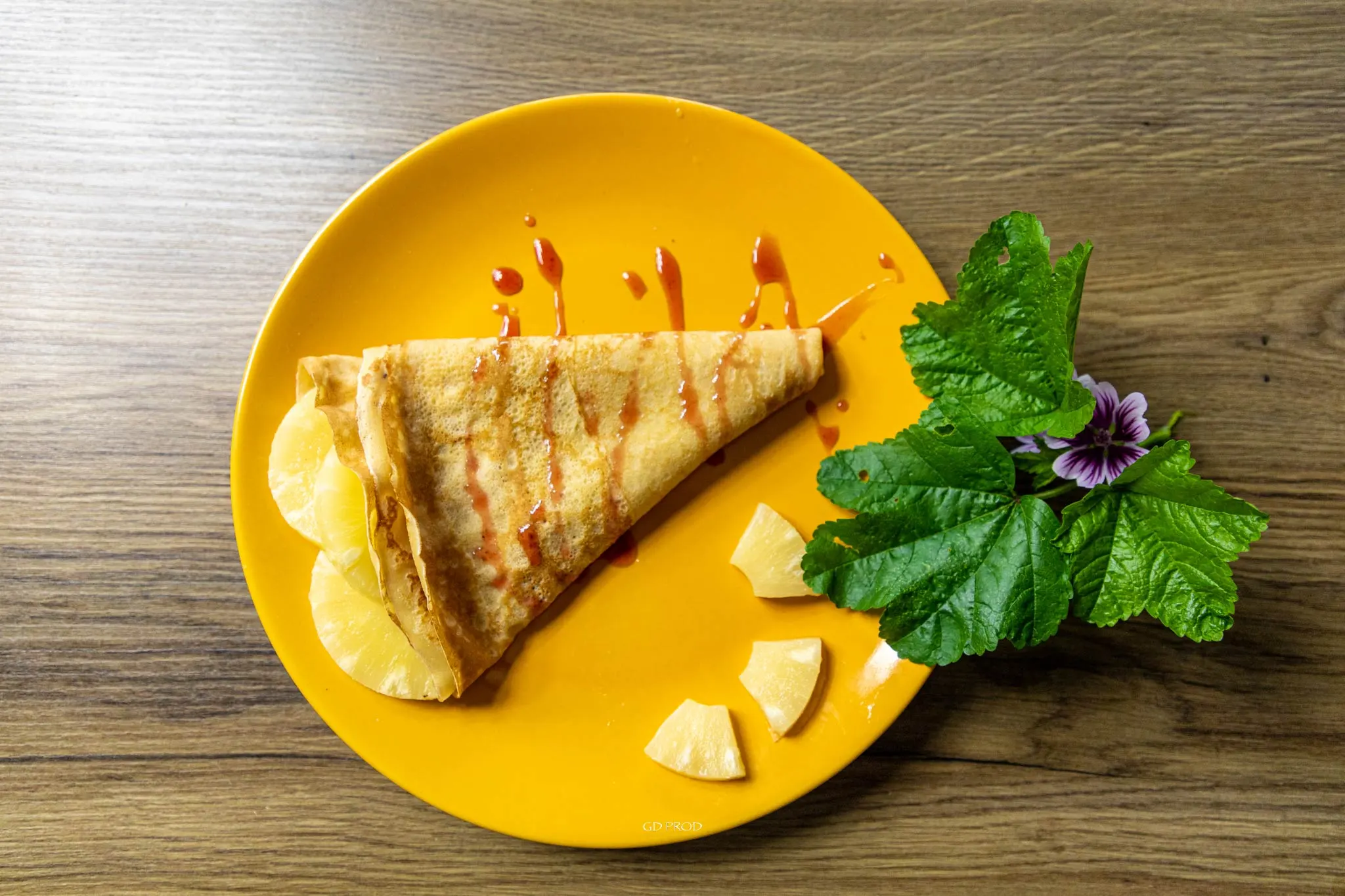 Crêpe caramel beurre salé du foodtruck Sauci's Frites en Loire-Atlantique